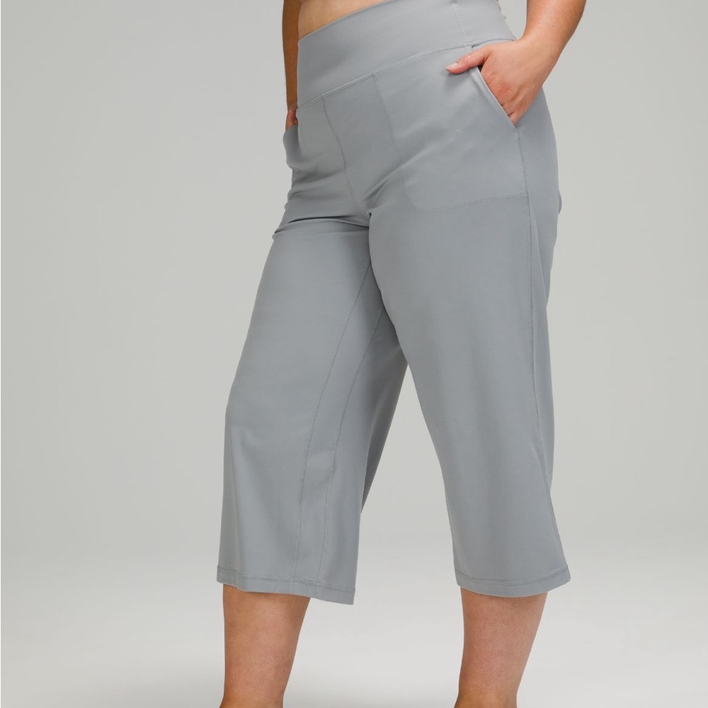 lululemon Align™M Super-High-Rise Wide Leg Crop 23"